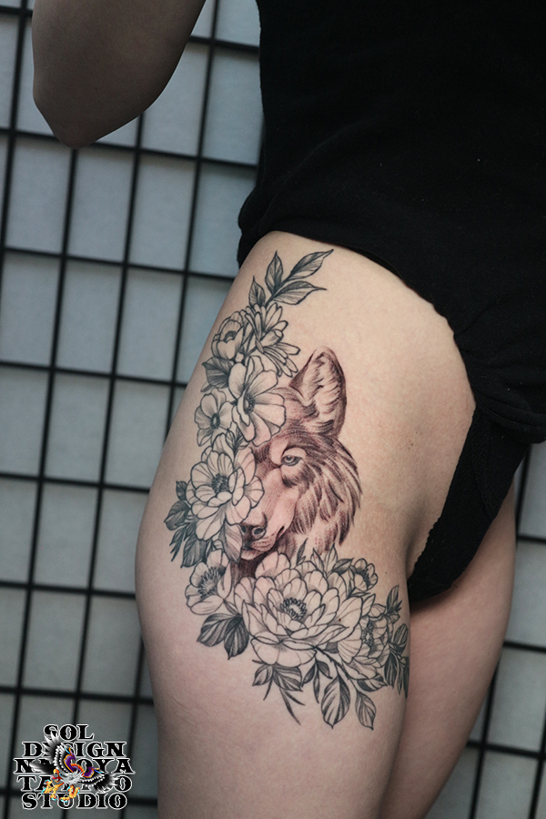 名古屋　タトゥー　女性